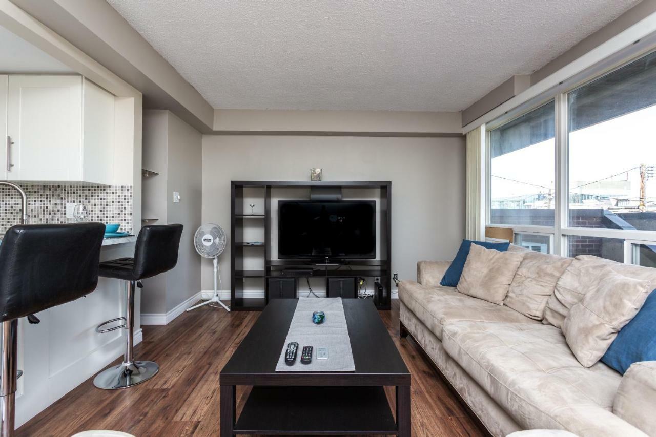 Downtown Calgary Furnished Cozy Apartment Extérieur photo